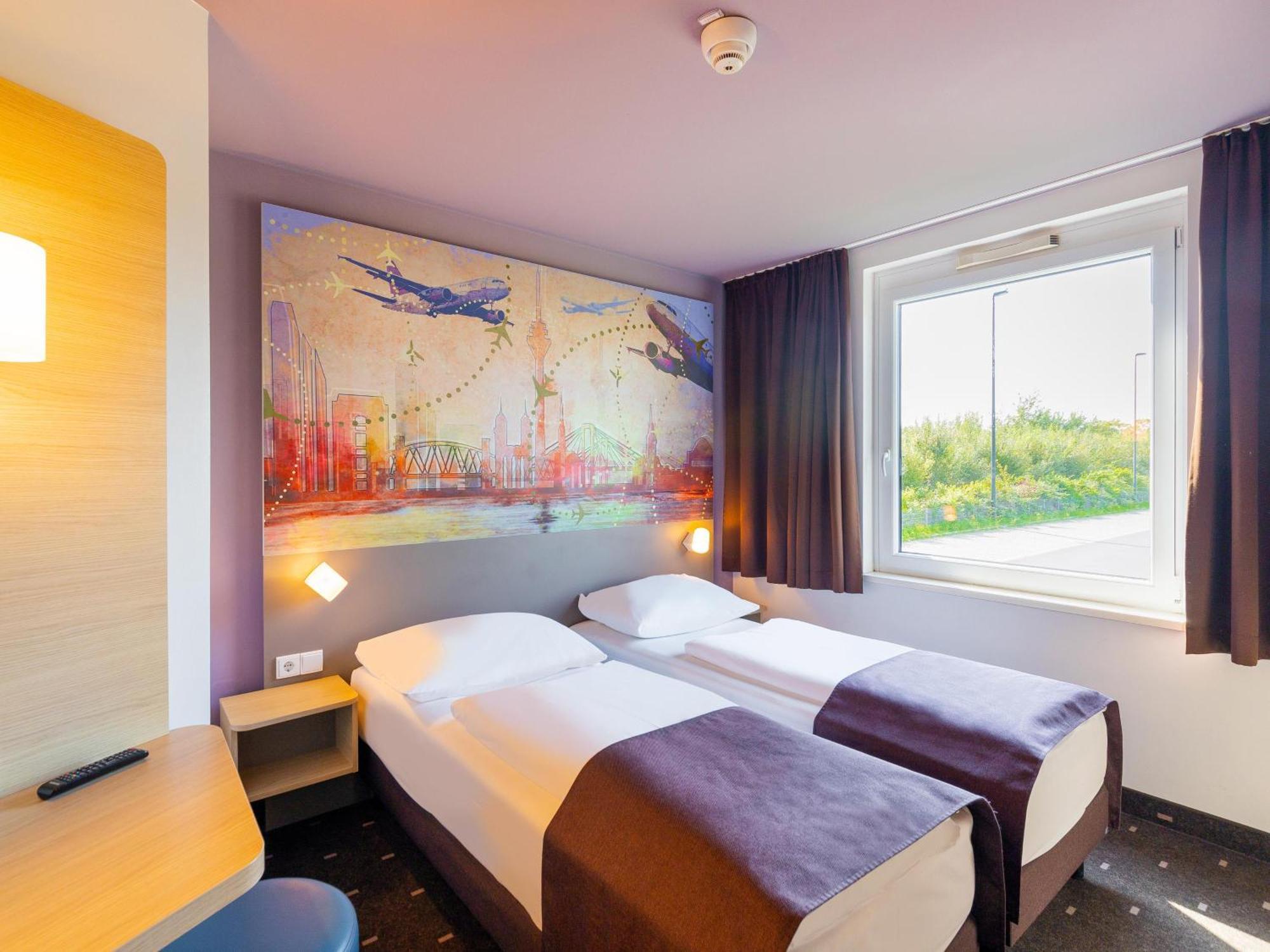 B&B Hotel Duesseldorf-Airport ภายนอก รูปภาพ