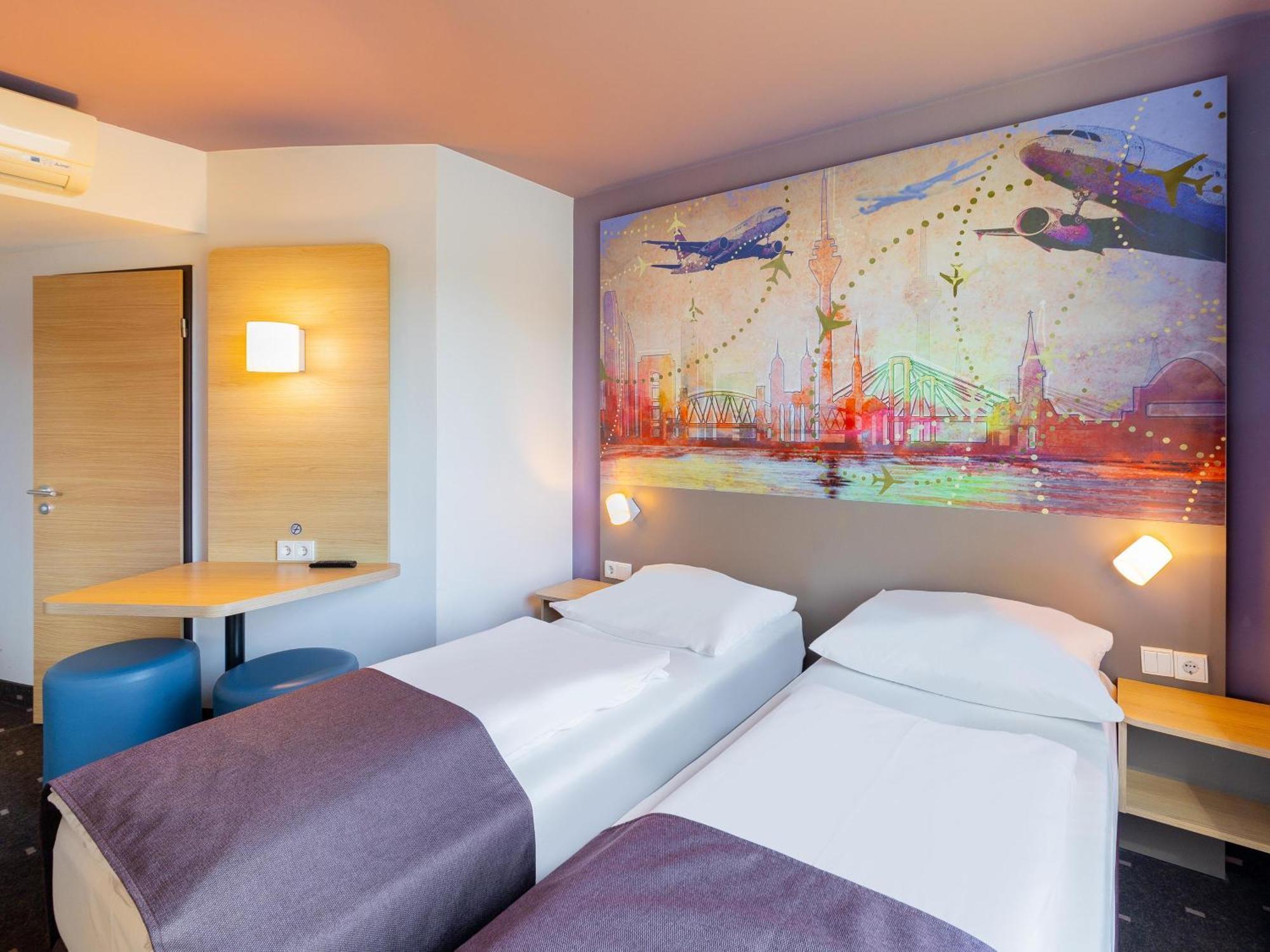 B&B Hotel Duesseldorf-Airport ภายนอก รูปภาพ