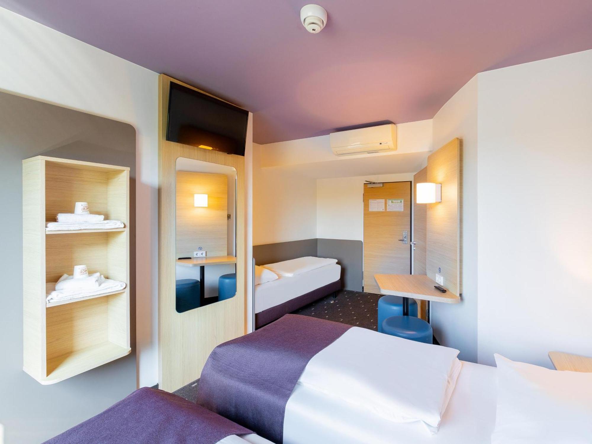 B&B Hotel Duesseldorf-Airport ภายนอก รูปภาพ