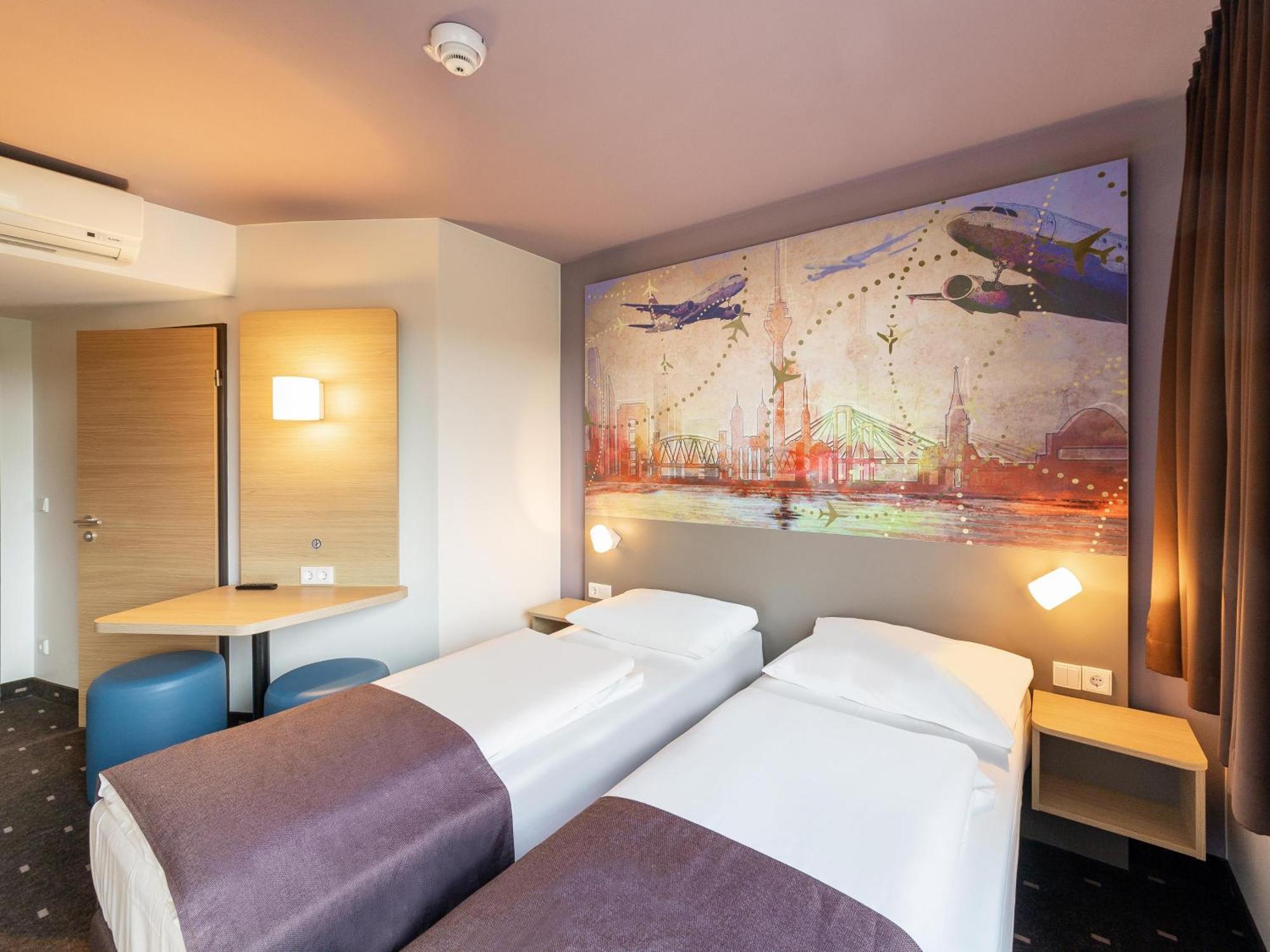 B&B Hotel Duesseldorf-Airport ภายนอก รูปภาพ