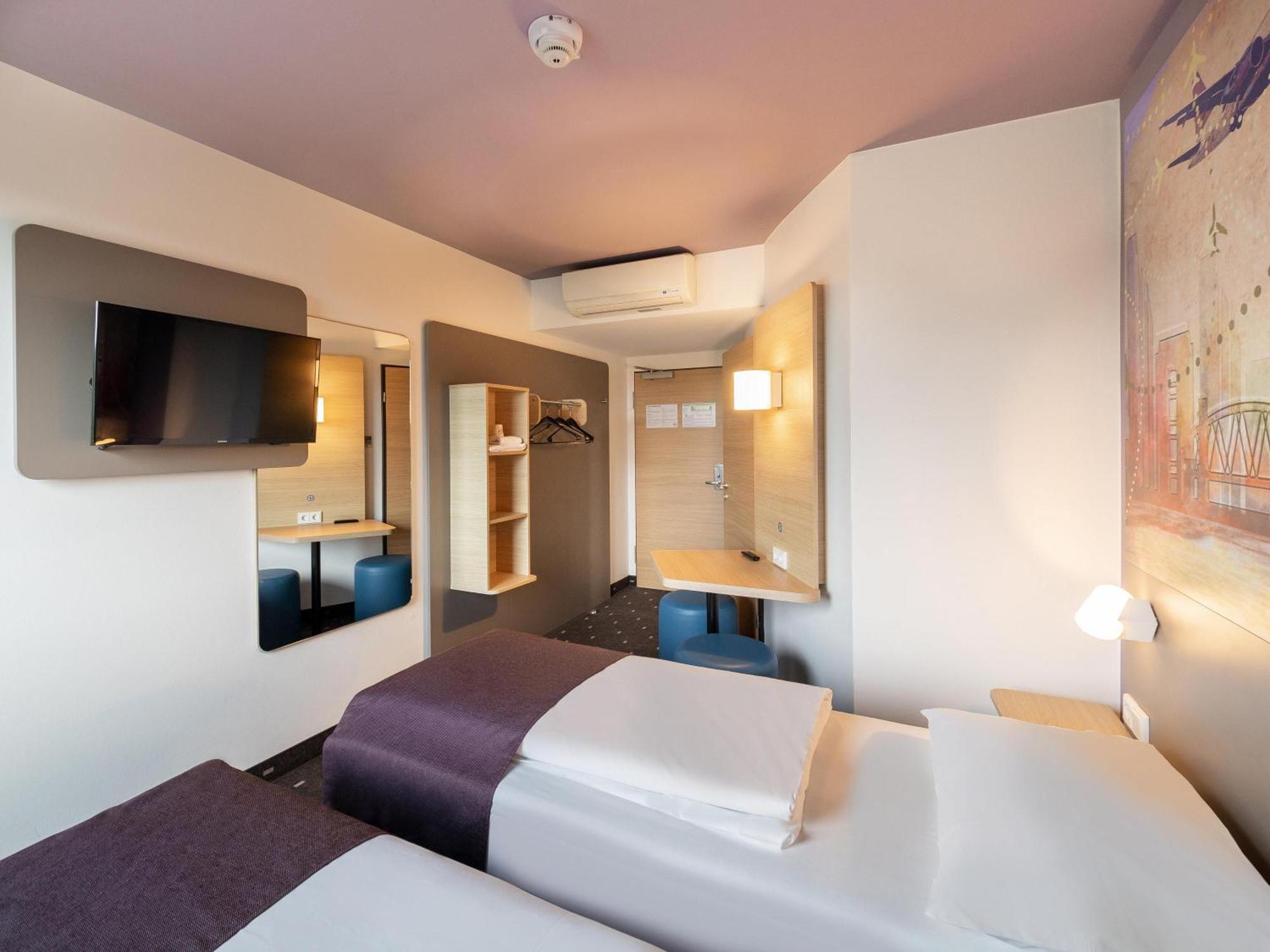 B&B Hotel Duesseldorf-Airport ภายนอก รูปภาพ