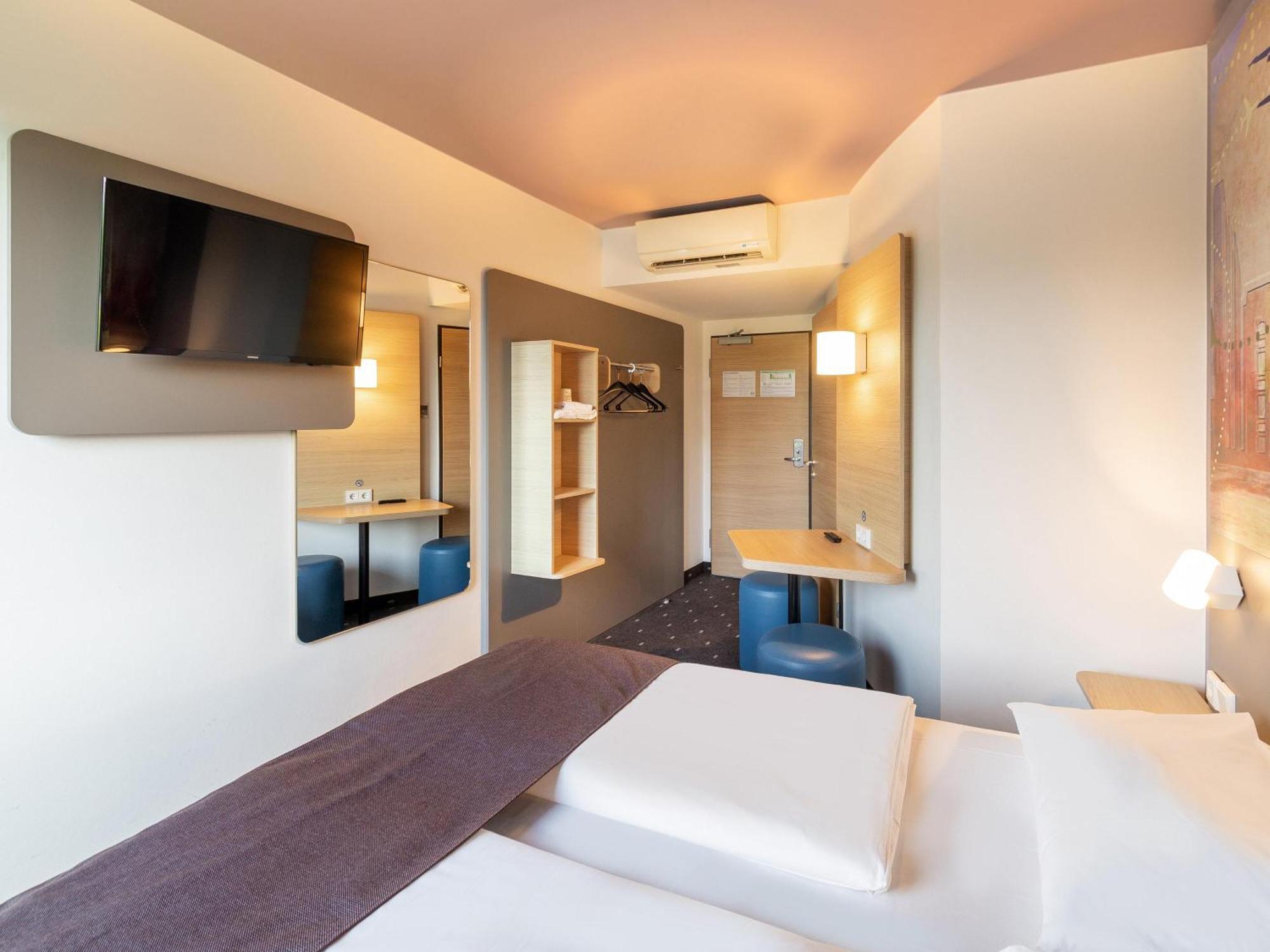 B&B Hotel Duesseldorf-Airport ภายนอก รูปภาพ